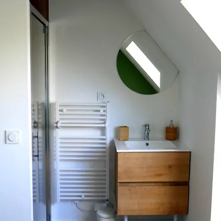 Holiday home Maison Des Hirondelles